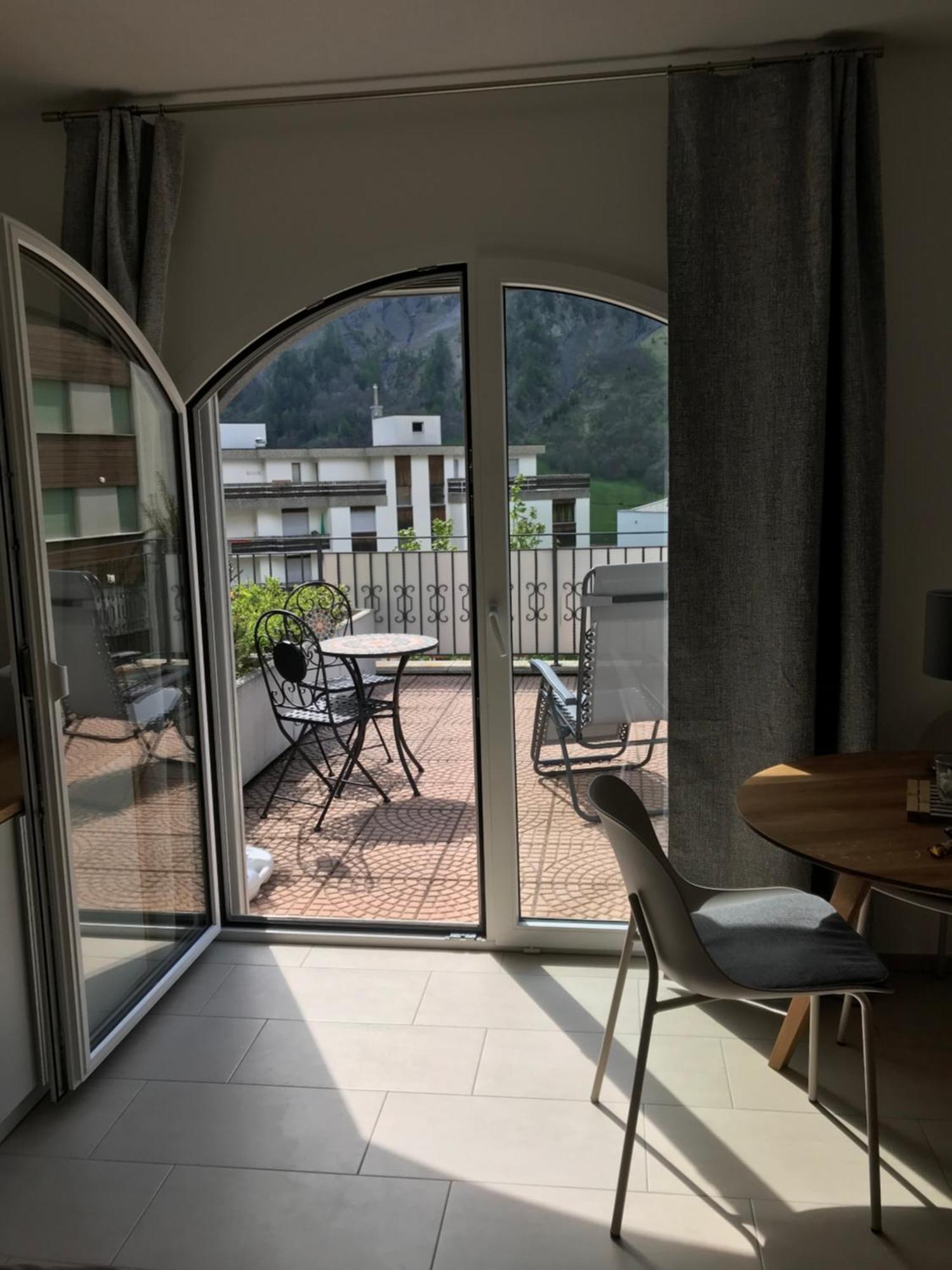 Apartments Residenz Iris Лойкербад Екстериор снимка