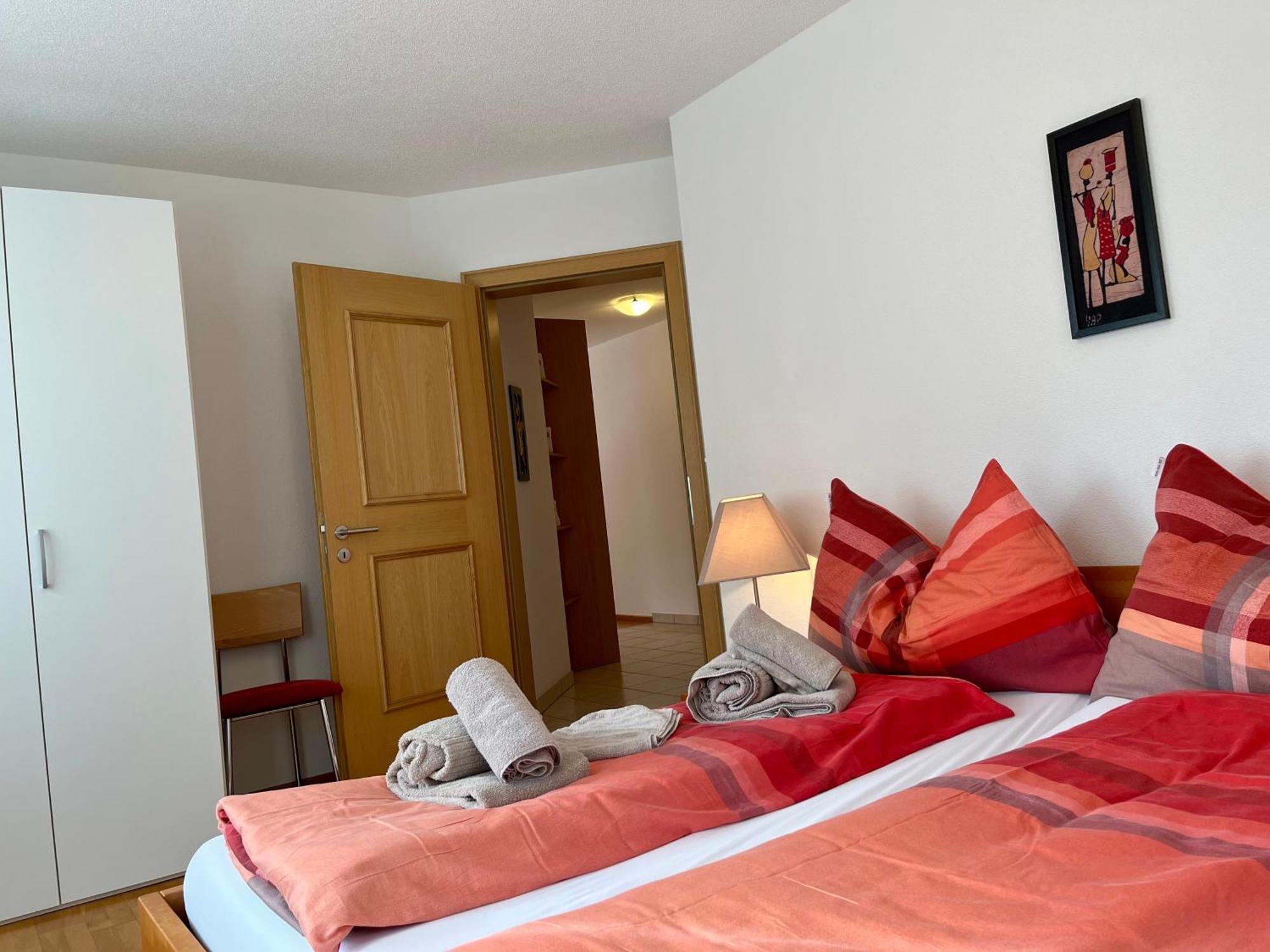 Apartments Residenz Iris Лойкербад Екстериор снимка